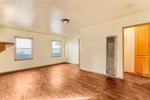 10807 Compton Ave, Los Angeles, CA 90059 - Photo 31