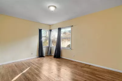 10807 Compton Avenue, Los Angeles, CA 90059 - Photo 21