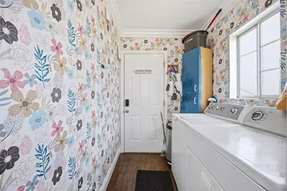 2007 Thurman Avenue, Los Angeles, CA 90016 - Photo 9