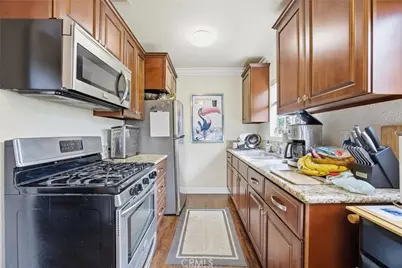 2007 Thurman Avenue, Los Angeles, CA 90016 - Photo 23