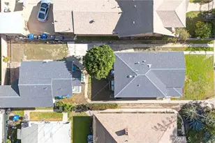 917 W 50th Pl, Los Angeles, CA 90037 - Photo 11