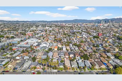 917 W 50th Place, Los Angeles, CA 90037 - Photo 27