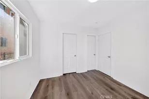 917 W 50th Pl, Los Angeles, CA 90037 - Photo 31