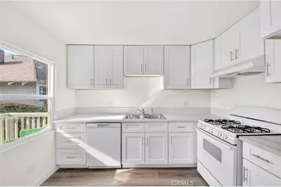 917 W 50th Place, Los Angeles, CA 90037 - Photo 35