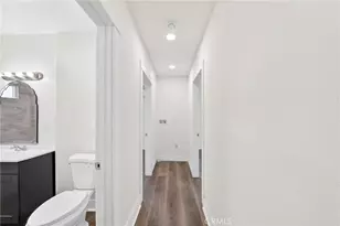 917 W 50th Pl, Los Angeles, CA 90037 - Photo 19