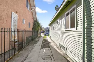 917 W 50th Pl, Los Angeles, CA 90037 - Photo 53