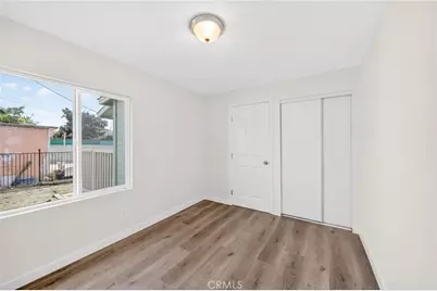 917 W 50th Place, Los Angeles, CA 90037 - Photo 43