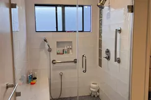 11 Cordoba Ct, Manhattan Beach, CA 90266 - Photo 9