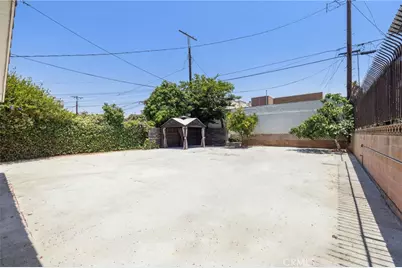 2104 Crenshaw Boulevard, Los Angeles, CA 90016 - Photo 57