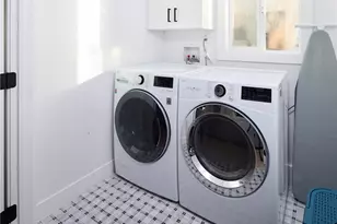 7413 Naylor, Los Angeles, CA 90045 - Photo 17