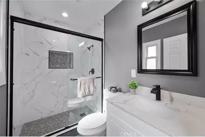 8716 S 10th Avenue, Inglewood, CA 90305 - Photo 9