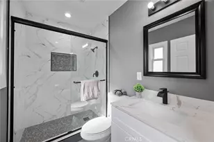 8716 S 10th Ave, Inglewood, CA 90305 - Photo 9