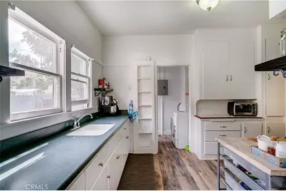 925 S Grand Avenue, San Pedro, CA 90731 - Photo 11