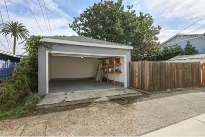 807 Cota, Torrance, CA 90501 - Photo 41