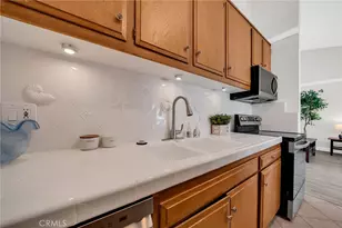 902 Camino Real, Redondo Beach, CA 90277 - Photo 9