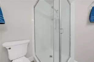 902 Camino Real, Redondo Beach, CA 90277 - Photo 13