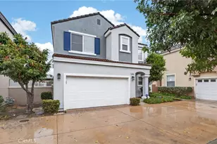 1832 Raymond Ave, Signal Hill, CA 90755 - Photo 1