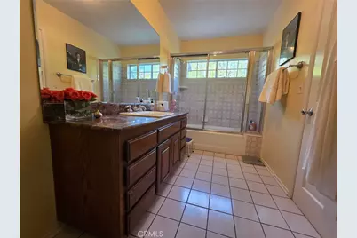 1042 E Tujunga, Burbank, CA 91501 - Photo 17