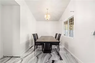 856 W 126th St, Los Angeles, CA 90044 - Photo 9