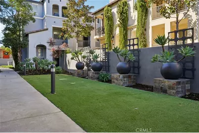 2997 E Pacific Coast Highway, Signal Hill, CA 90755 - Photo 23