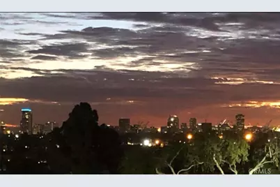 2997 E Pacific Coast Highway, Signal Hill, CA 90755 - Photo 33