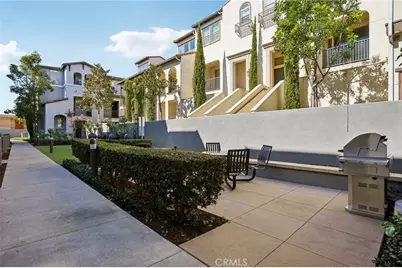 2997 E Pacific Coast Highway, Signal Hill, CA 90755 - Photo 27