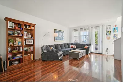 2997 E Pacific Coast Highway, Signal Hill, CA 90755 - Photo 5