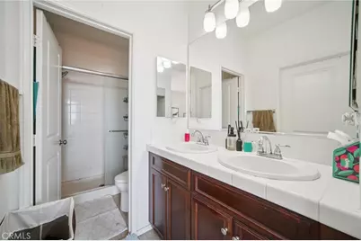 2997 E Pacific Coast Highway, Signal Hill, CA 90755 - Photo 15