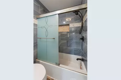 1680 S Rimpau Boulevard, Los Angeles, CA 90019 - Photo 21