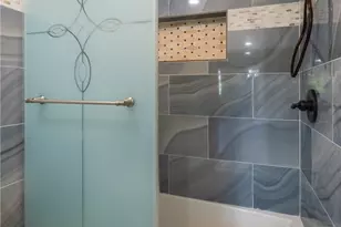 1680 S Rimpau Blvd, Los Angeles, CA 90019 - Photo 21