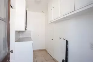 337 Hawaiian Ave, Wilmington, CA 90744 - Photo 7