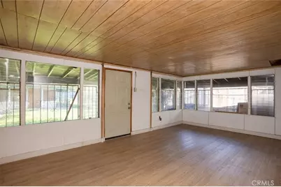 337 Hawaiian Avenue, Wilmington, CA 90744 - Photo 11