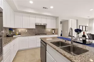 15614 Nahin, Canyon Country, CA 91387 - Photo 9