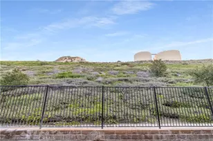 15614 Nahin, Canyon Country, CA 91387 - Photo 37