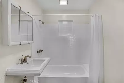 2947 West Blvd, Los Angeles, CA 90016 - Photo 11