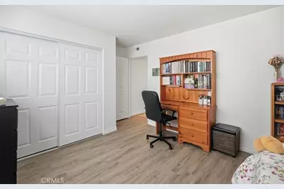 1335 Newport Avenue #202, Long Beach, CA 90804 - Photo 17