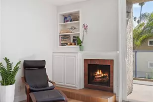 1 3rd Pl, Long Beach, CA 90802 - Photo 9