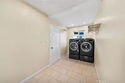 1220 E 40th Place, Los Angeles, CA 90011 - Photo 25