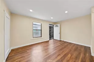 1220 E 40th Pl, Los Angeles, CA 90011 - Photo 33