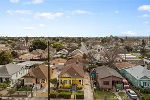 1220 E 40th Pl, Los Angeles, CA 90011 - Photo 9