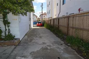 1324 Magnolia Ave, Los Angeles, CA 90006 - Photo 7