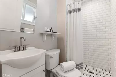 8844 Villanova Avenue, Los Angeles, CA 90045 - Photo 21