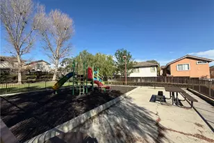 25323 Bayside, Harbor City, CA 90710 - Photo 21