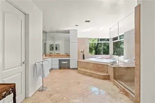 10055 Reevesbury Dr, Beverly Hills, CA 90210 - Photo 25