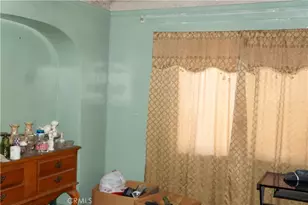 937 E 91st St, Los Angeles, CA 90002 - Photo 17