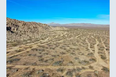 19011 Kensington Street, Apple Valley, CA 92307 - Photo 9