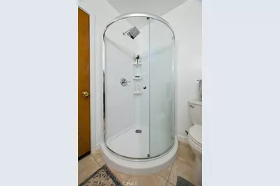 10725 S 8th Avenue, Inglewood, CA 90303 - Photo 19