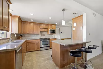 445 North Mangrove Avenue, Covina, CA 91724 - Photo 7