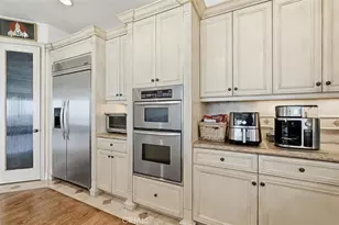 814 Esplanade, Redondo Beach, CA 90277 - Photo 13