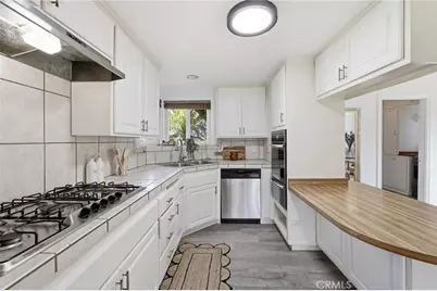 8282 Noble Circle, Huntington Beach, CA 92647 - Photo 9